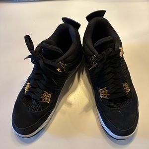 Jordan 4 - Retro Royalty.
